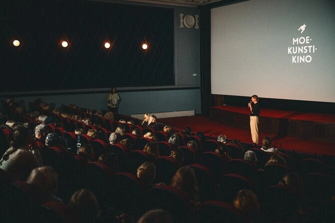 ФОТО: фестиваль MoeKunstiKino открылся фильмом о модельере Марке Джейкобсе