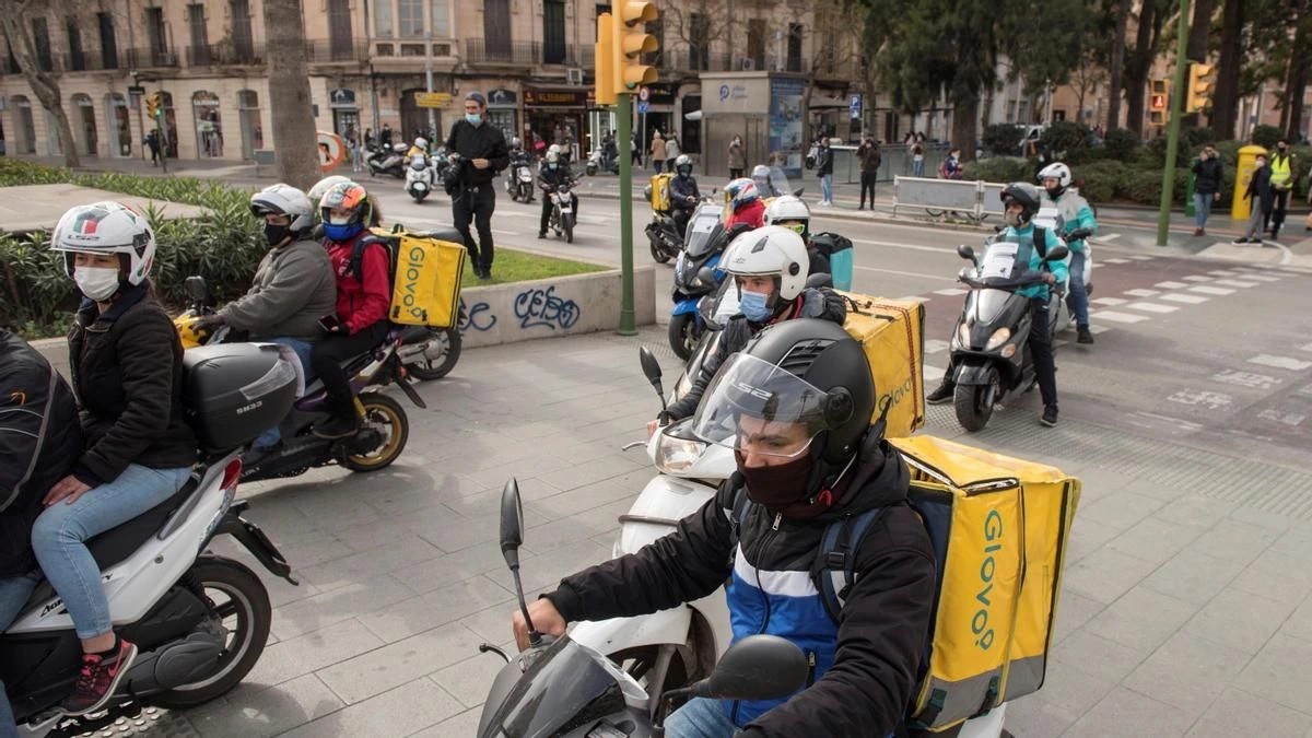 Trabajo regularizó más de 47.000 falsos autónomos en 2025 tras intensificar la inspección de plataformas digitales