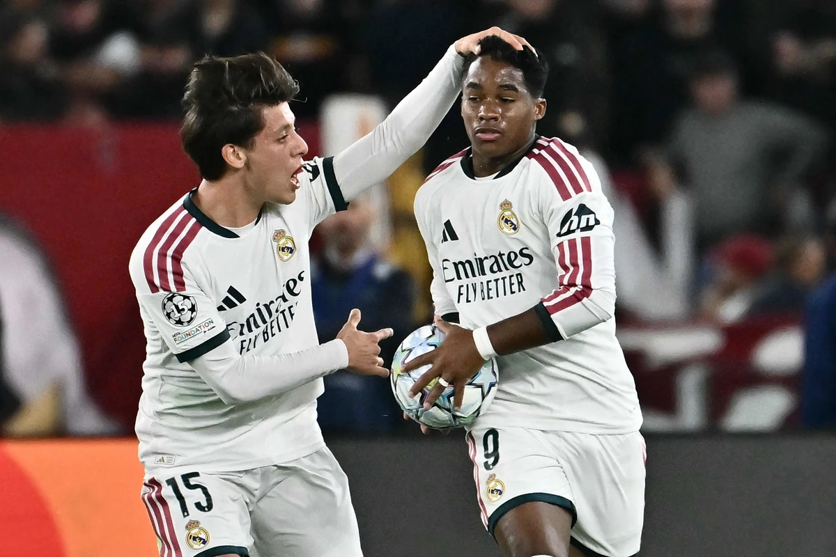 El Madrid, mejor sin Vinicius, remonta en Roma tras los cambios de Mourinho