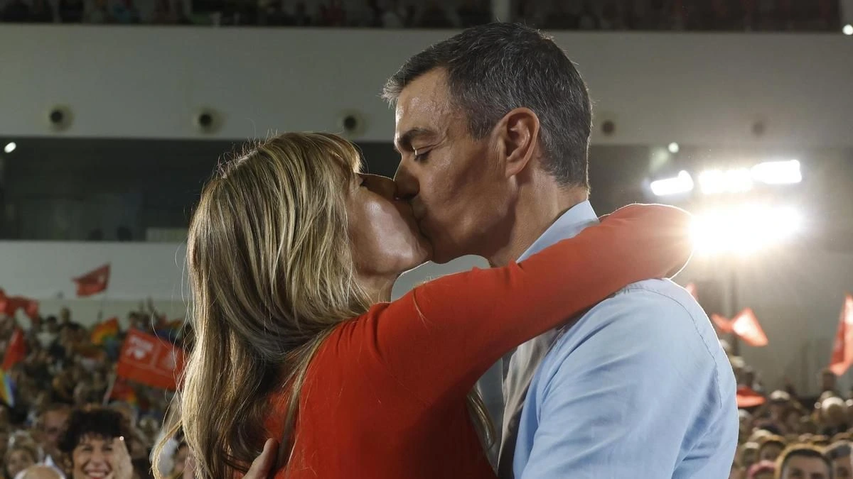 Sánchez mete en campaña a Begoña Gómez: “Nos han intentado quebrar pero hoy somos más fuertes, te quiero”