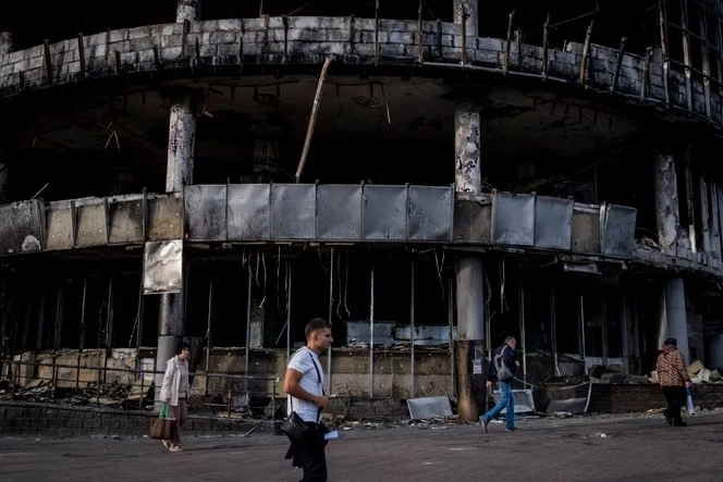Guerre en Ukraine : l’intensité des frappes russes pourrait faire plonger l’économie du pays