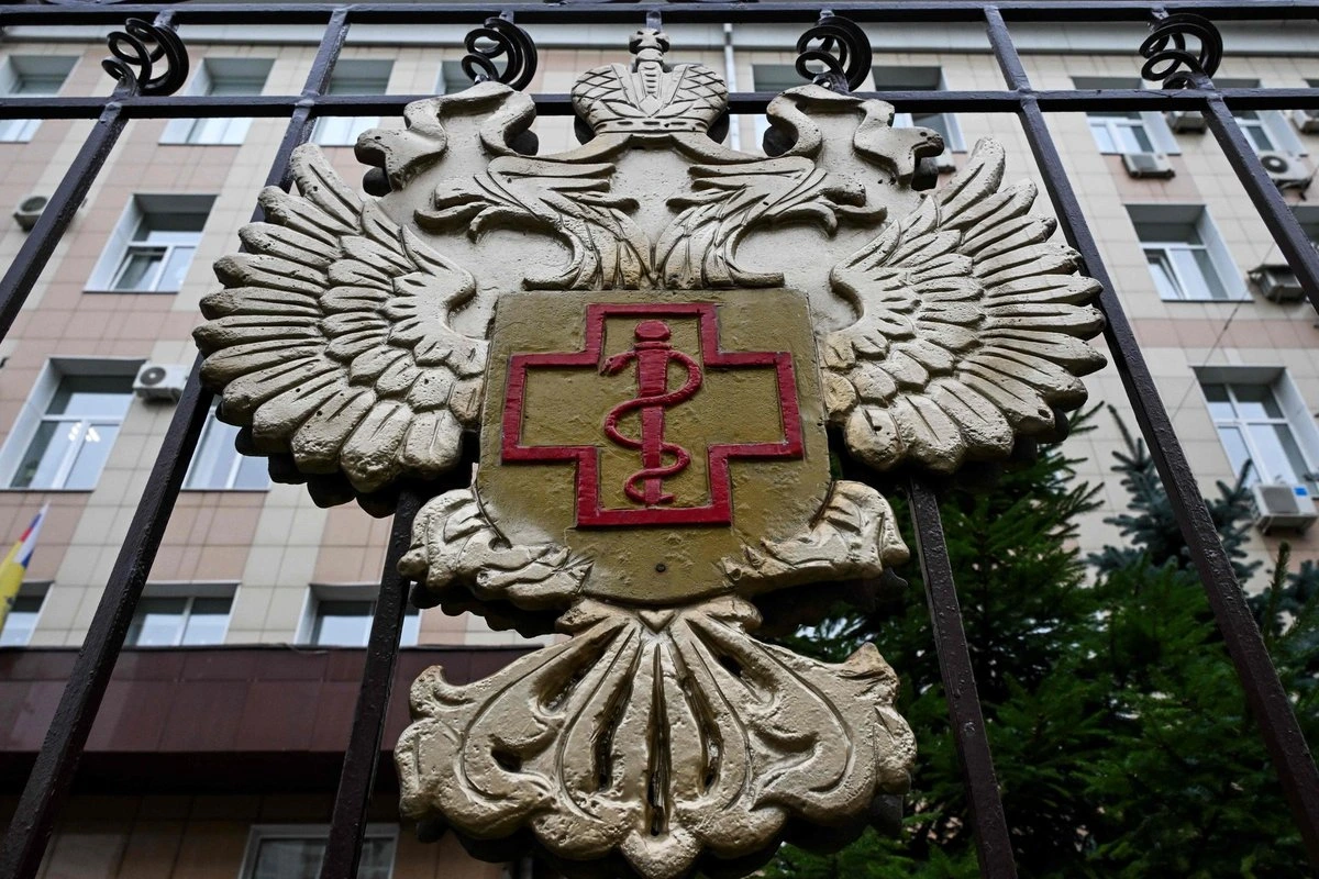 „Подозрения на случай заболевания“ и „пневмония неустановленной этиологии“: как СМИ в России избегают слова „чума“