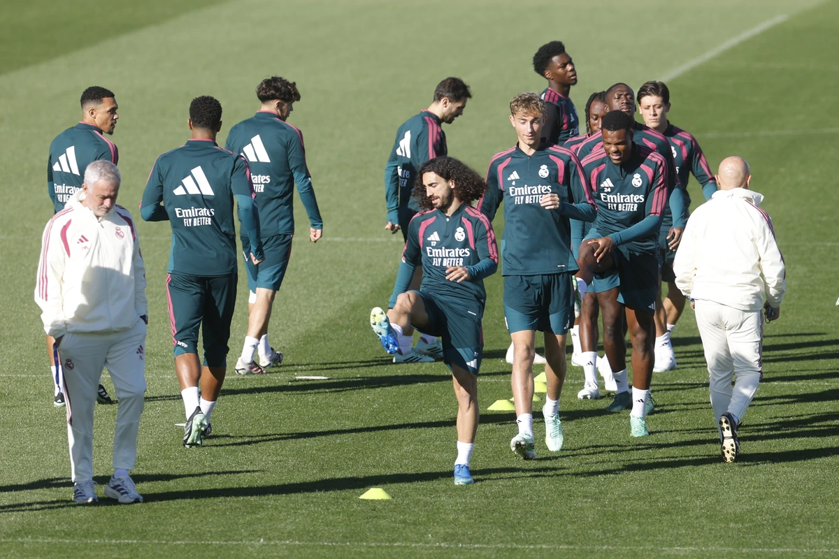 El Madrid vuelve al Bernabéu 28 días después: presión deportiva, ruido mediático y un examen para sus estrellas