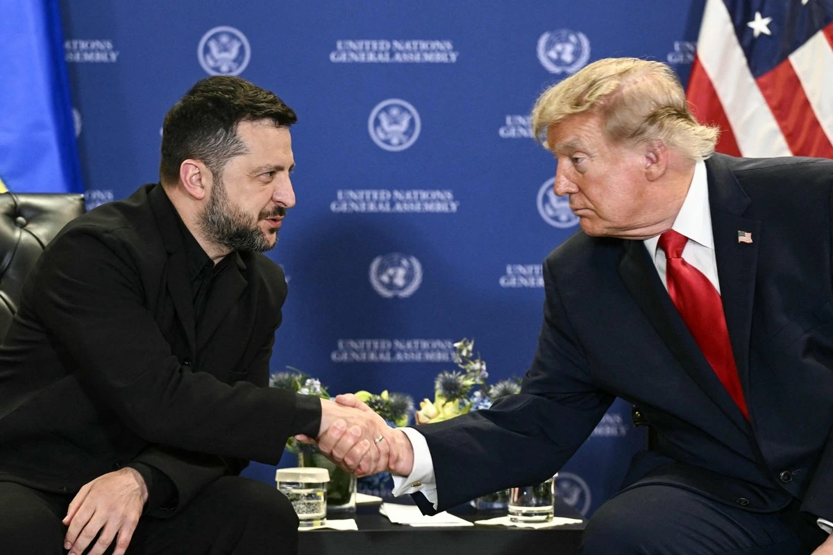 NYT: Трамп хочет навязать Зеленскому мир на условиях РФ