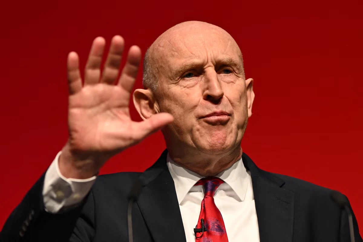 Enforce online shopping tax to support UK high streets, Healey told