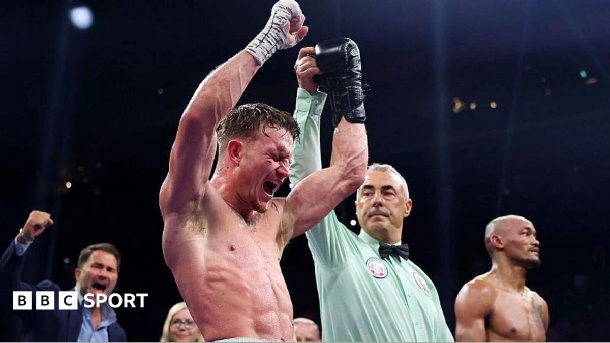 Smith retains title with split-decision win over Puello