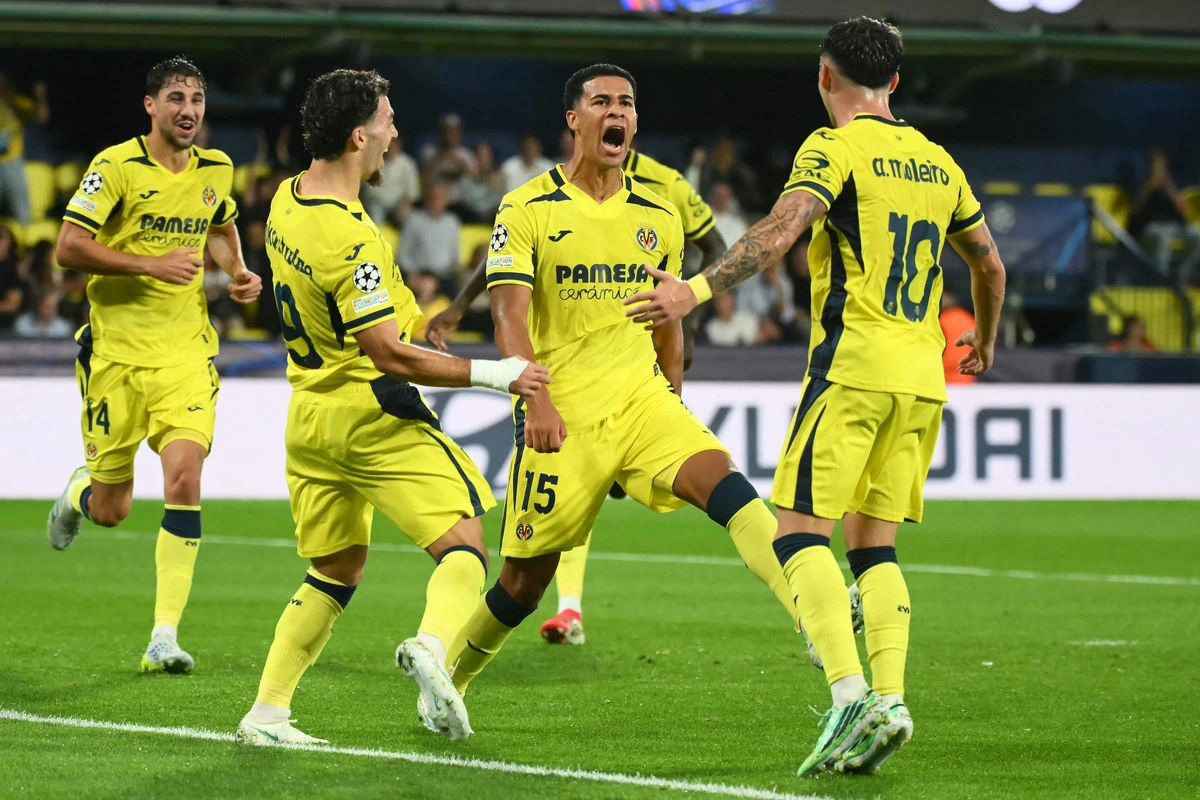 El Villarreal atrapa una esperada victoria en Champions remontando al Nápoles